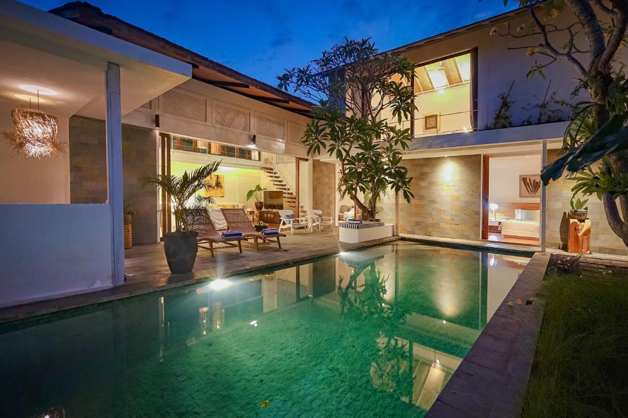 Bias Villa Seminyak 외부 사진