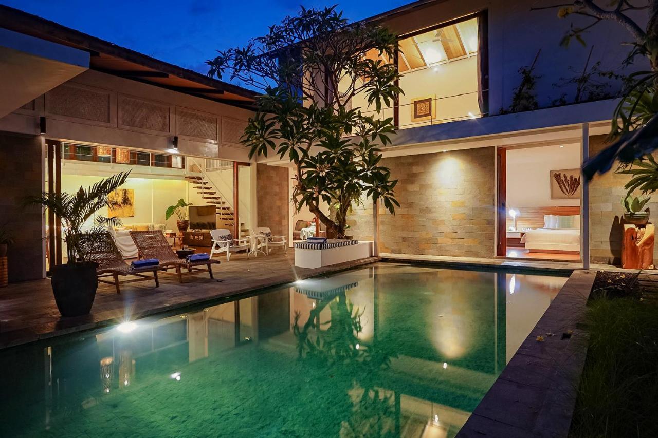 Bias Villa Seminyak 외부 사진