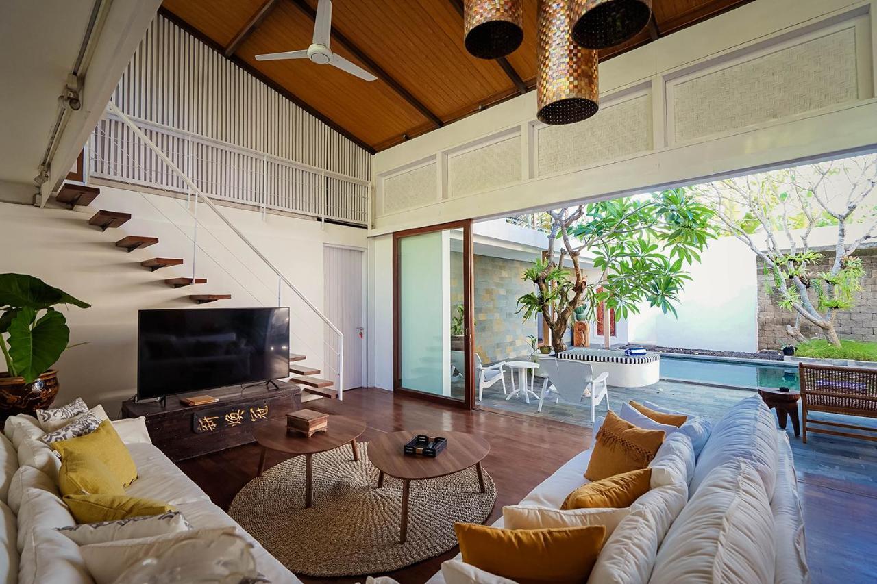Bias Villa Seminyak 외부 사진