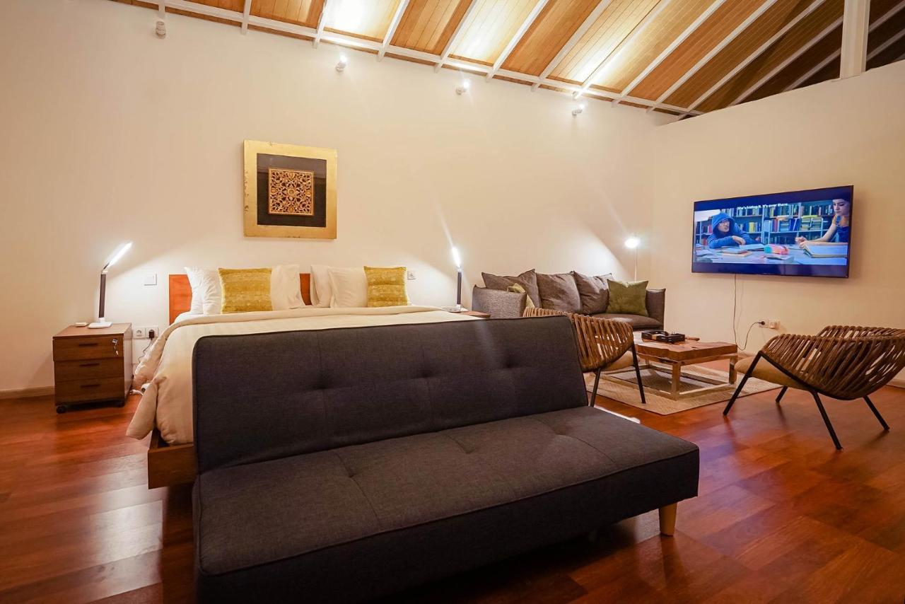 Bias Villa Seminyak 외부 사진