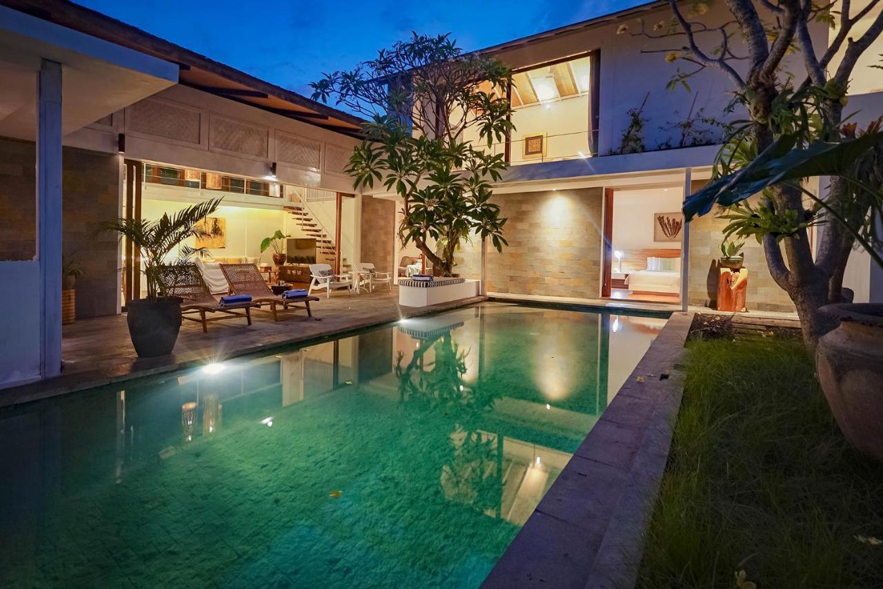 Bias Villa Seminyak 외부 사진