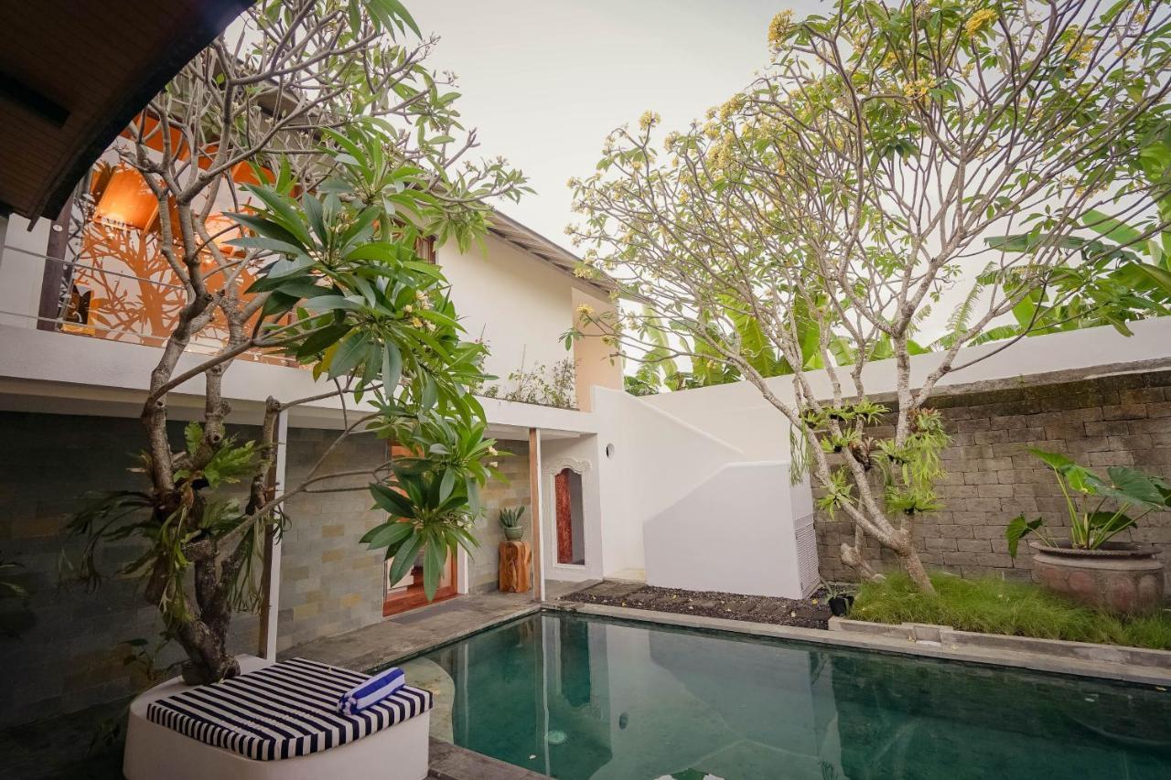 Bias Villa Seminyak 외부 사진